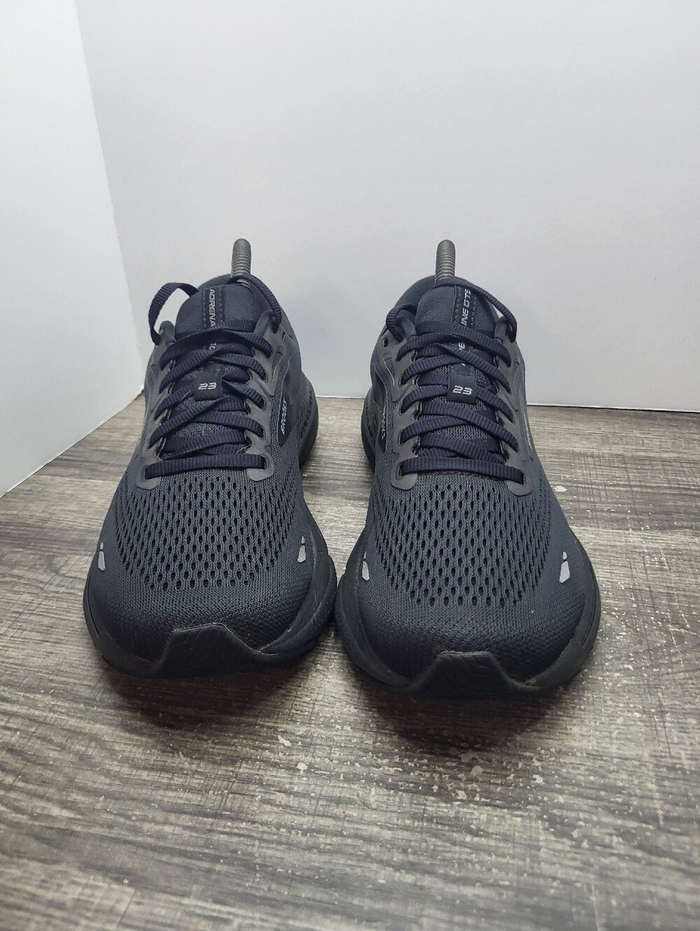 Brooks Adrenaline GTS 23 Triple Black Running Shoes Women's Size 9 D Wide - Picture 4 of 10